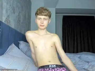 AntonioWest – webcam model profile photo Image 12