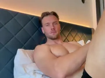 SusyBlair – webcam model profile photo Image 13