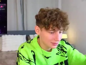 UKRaunchyRobyn – webcam model profile photo Image 2