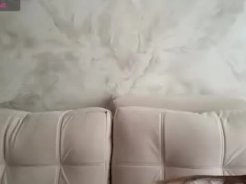 British_EmJess – webcam model profile photo Image 13