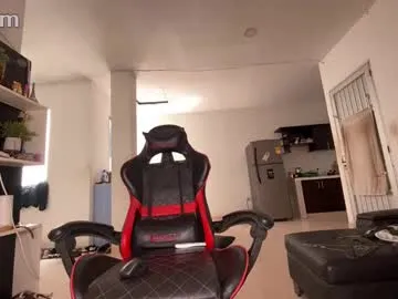 KateDivineUK – webcam model profile photo Image 17