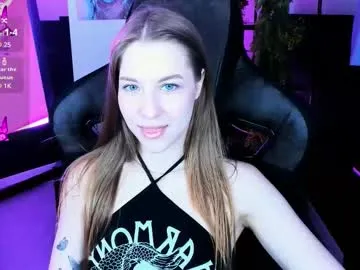 KarolinaMilf – webcam model profile photo Image 12