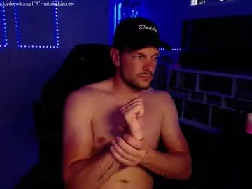 NoahCollins – webcam model profile photo Image 14