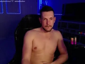 NoahCollins – webcam model profile photo Image 6