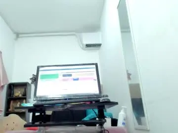 YourMisano – webcam model profile photo Image 3