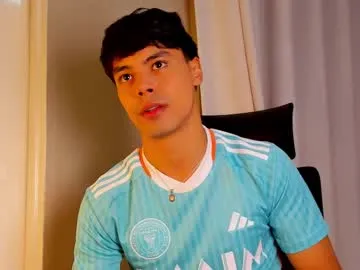 British_EmJess – webcam model profile photo Image 13