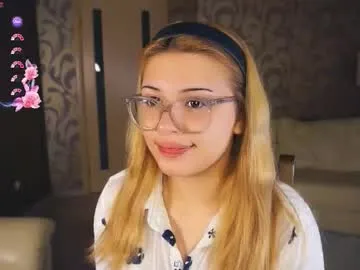 KendraAndMishel – webcam model profile photo Image 4