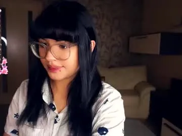 KendraAndMishel – webcam model profile photo Image 7