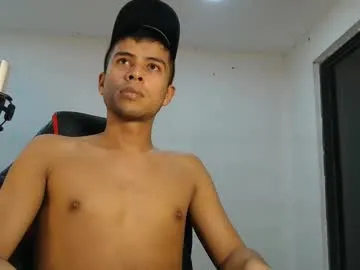 KateDivineUK – webcam model profile photo Image 15