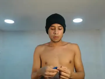 KateDivineUK – webcam model profile photo Image 16