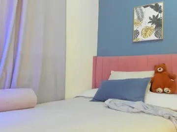 ConstansBlonde – webcam model profile photo Image 15