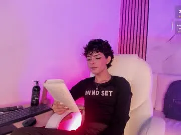 BabeBeth40 – webcam model profile photo Image 15