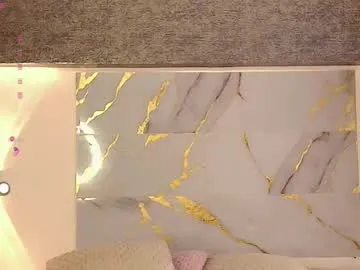 SusyBlair – webcam model profile photo Image 17