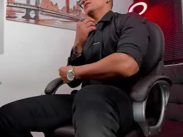 Benson18y – webcam model profile photo Image 12