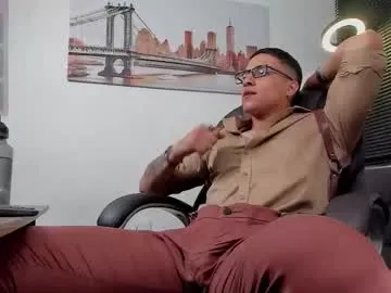 Benson18y – webcam model profile photo Image 17