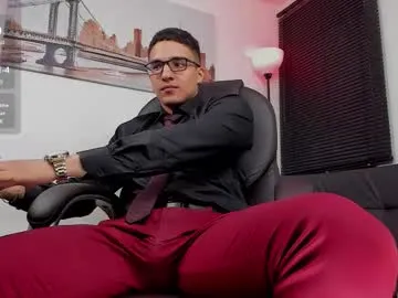 Benson18y – webcam model profile photo Image 6