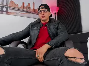 Benson18y – webcam model profile photo Image 7