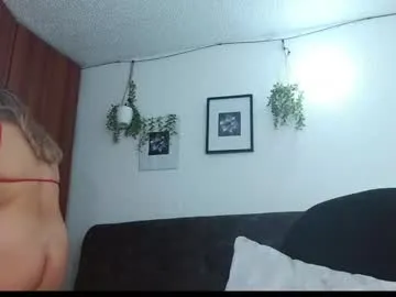 RosyCheeks1 – webcam model profile photo Image 2