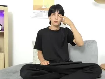 blondeangel_4u2 – webcam model profile photo Image 14