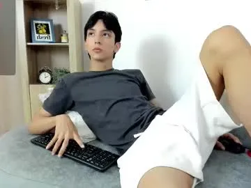 blondeangel_4u2 – webcam model profile photo Image 4