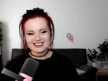 British_EmJess – webcam model profile photo Image 8