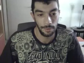 max04 – webcam model profile photo Image 11