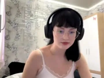 arina_rose – webcam model profile photo Image 4