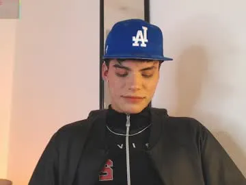 str8gaywannaplay – webcam model profile photo Image 7