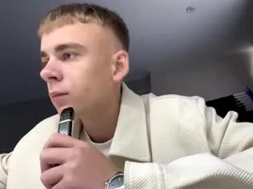 RYUTA_9911 – webcam model profile photo Image 15