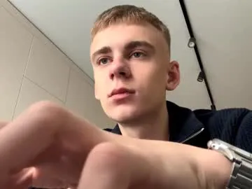 RYUTA_9911 – webcam model profile photo Image 3