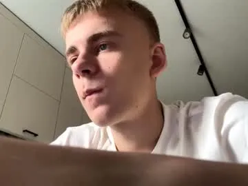 RYUTA_9911 – webcam model profile photo Image 9