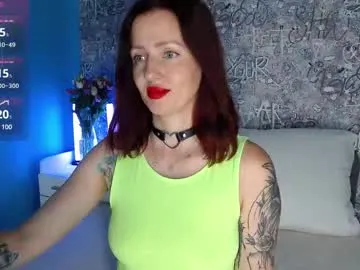 KateDivineUK – webcam model profile photo Image 6