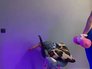 shiny-lily – webcam model profile photo Image 17