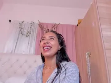 British_EmJess – webcam model profile photo Image 15