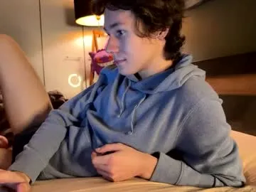 British_EmJess – webcam model profile photo Image 18