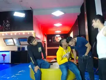 extrangers Image 7