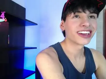 British_EmJess – webcam model profile photo Image 10