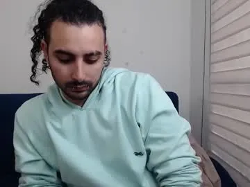 zui_lu – webcam model profile photo Image 10