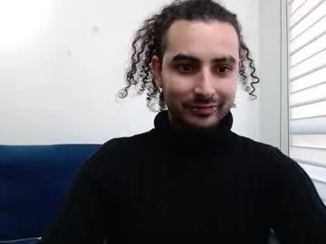 zui_lu – webcam model profile photo Image 13