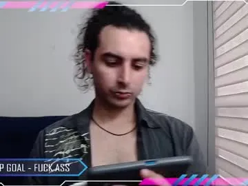 zui_lu – webcam model profile photo Image 15