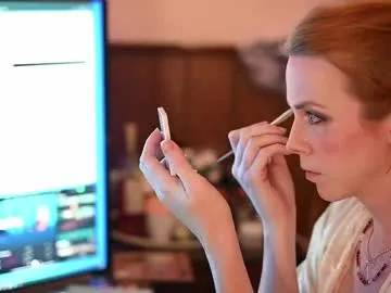 LorrySkye – webcam model profile photo Image 10