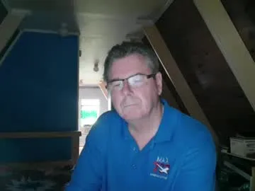 LoraDevine – webcam model profile photo Image 15