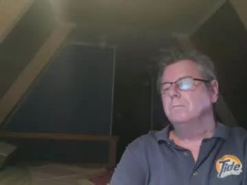 LoraDevine – webcam model profile photo Image 9