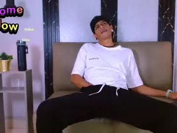 Donovan_Desmond – webcam model profile photo Image 10