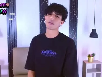 Donovan_Desmond – webcam model profile photo Image 11