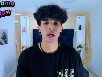 Donovan_Desmond – webcam model profile photo Image 7