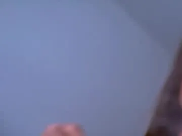 YummyMeily – webcam model profile photo Image 5