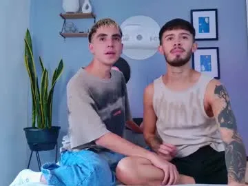 XTTX49 – webcam model profile photo Image 16