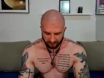 maxkaiden – webcam model profile photo Image 4