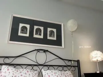 PrettyKatea – webcam model profile photo Image 18